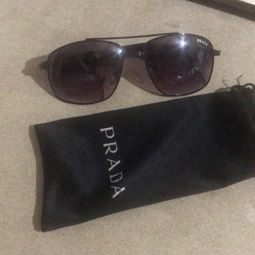 Prada sunglasses 🕶 NWT brand new unisex